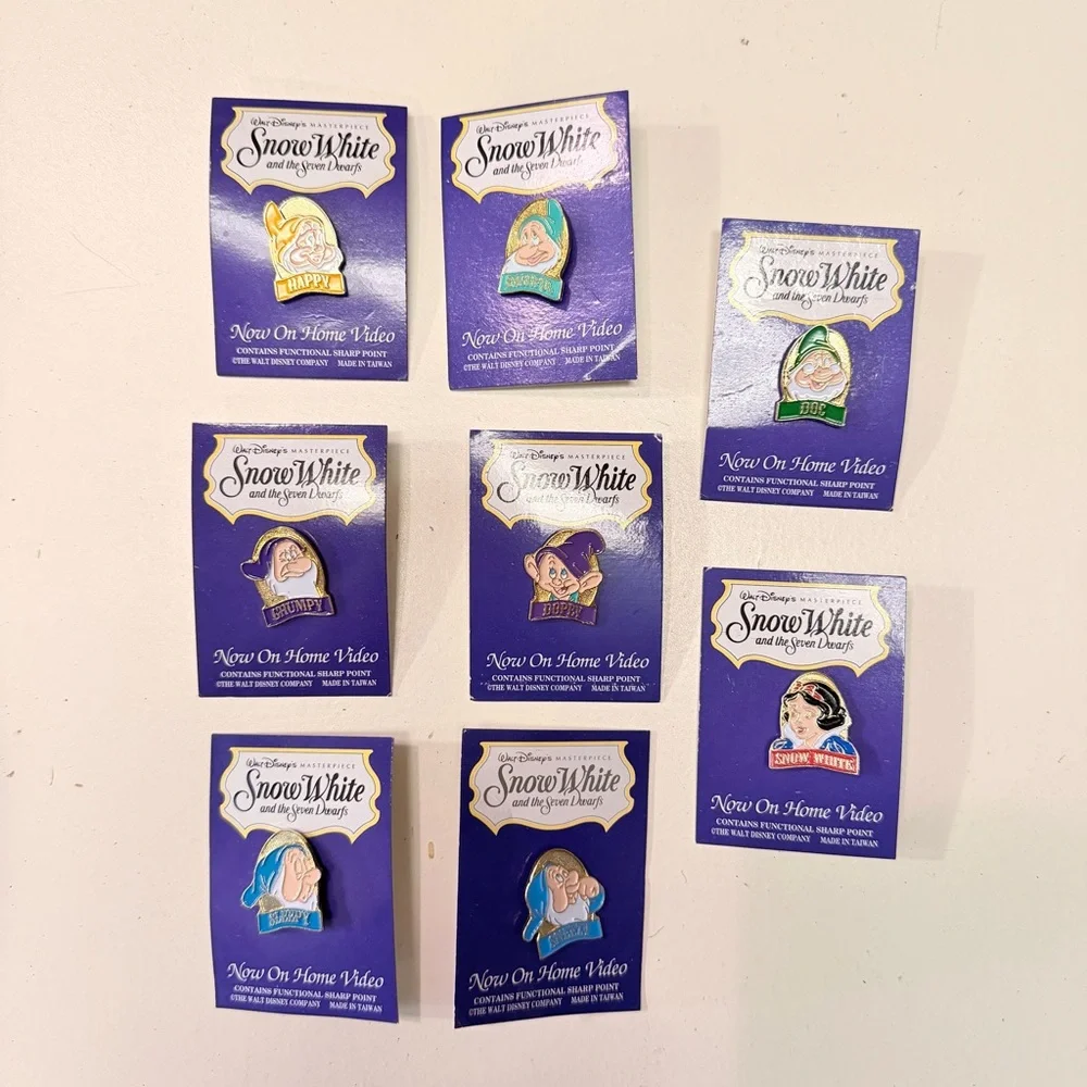 Vintage Disney Snow White and the Seven Dwarfs Pin Set Complete 9 Pins New